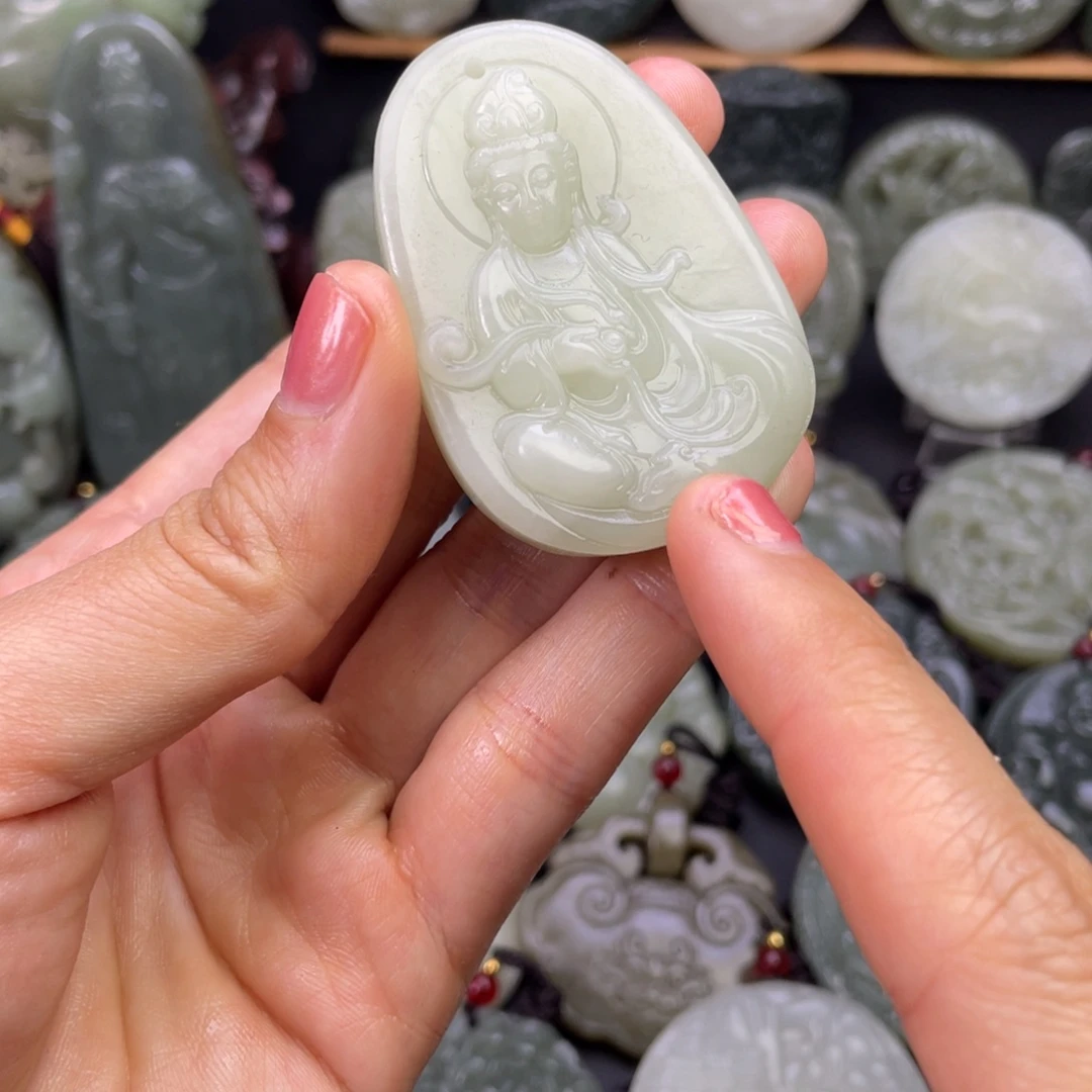 和田玉颈饰未镶嵌