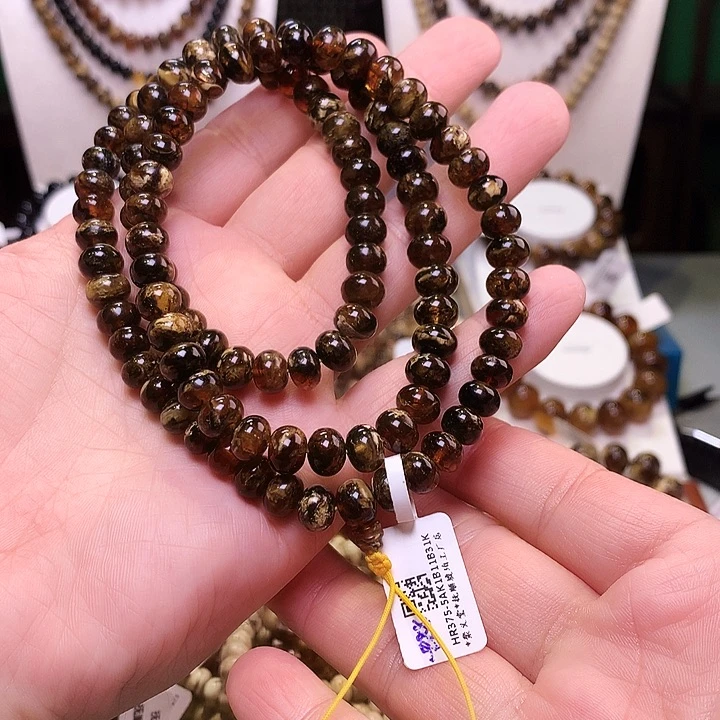 琥珀未镶嵌裸石8+375