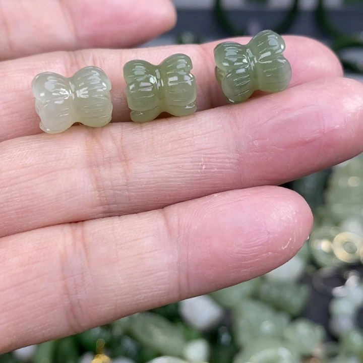 和田玉颈饰未镶嵌多样性发货一件