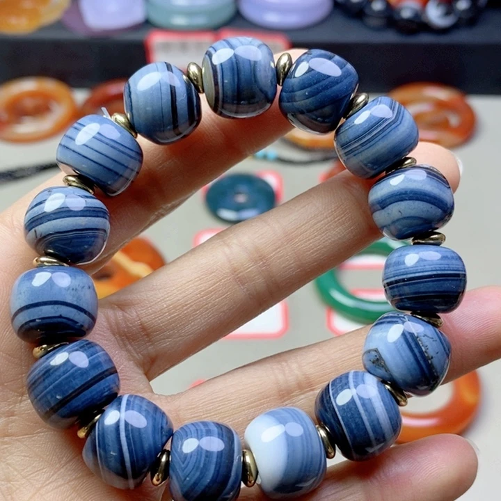 玛瑙/玉髓颈饰未镶嵌天*乐