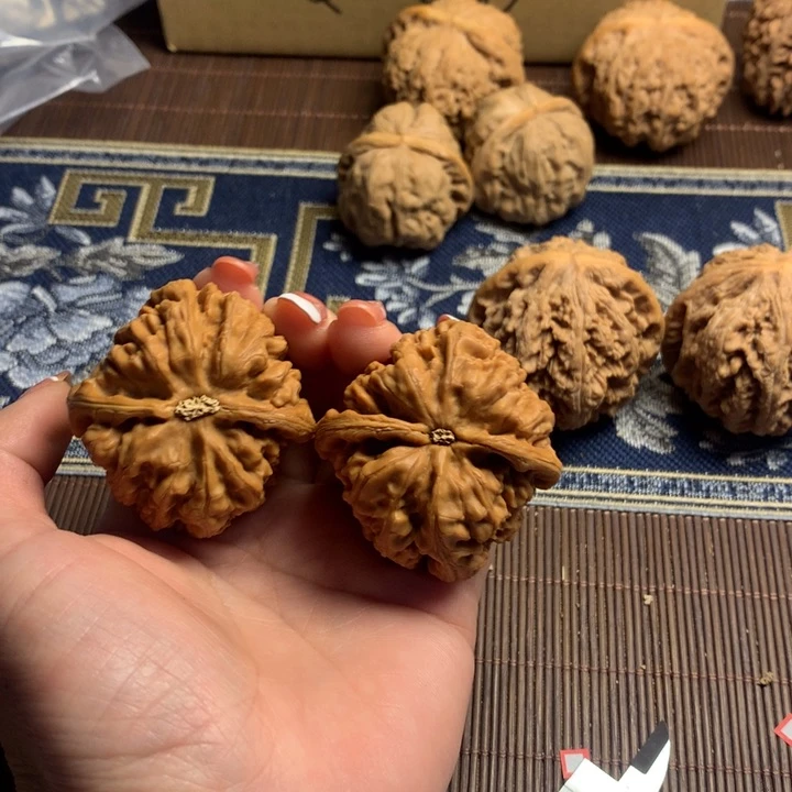 吊坠文玩核桃二**滴粗筋