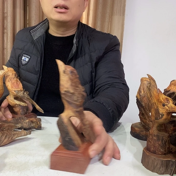 松木小****一只f hui u g g