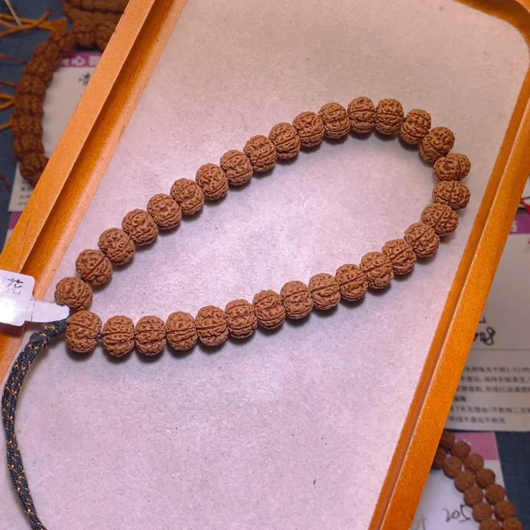 手串金刚菩提凹底梅花11+