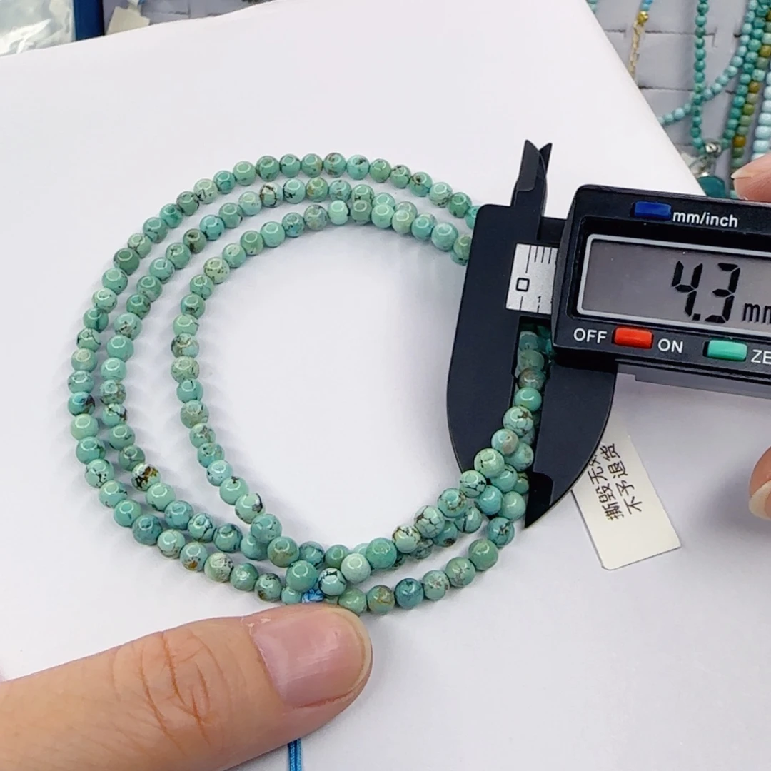 绿松石未镶嵌颈饰