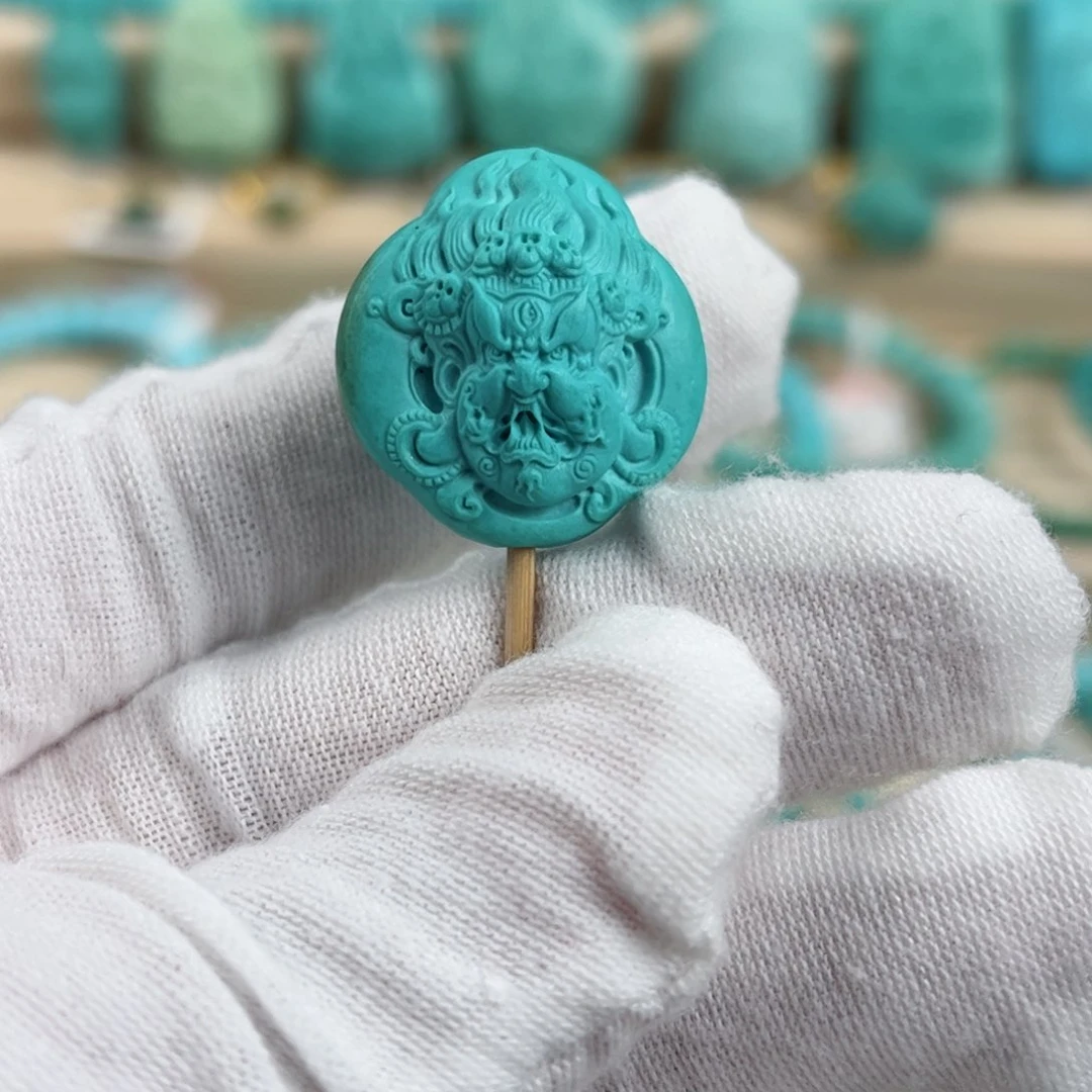 未镶嵌绿松石黑天