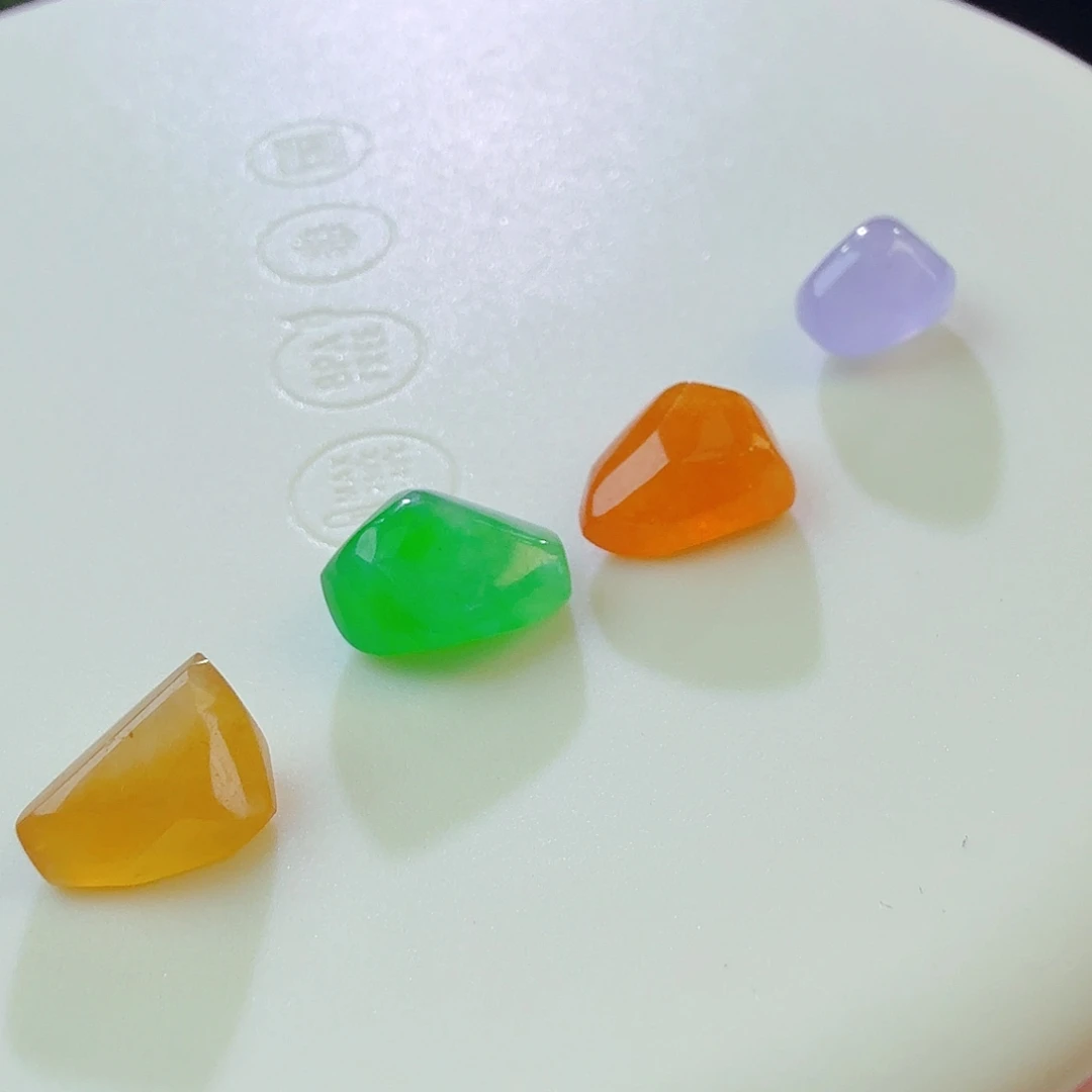 翡翠裸石随行一组