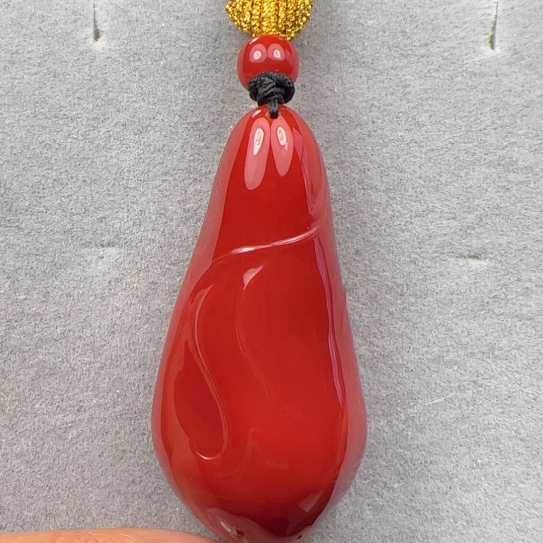 未镶嵌随型吊坠南红玛瑙