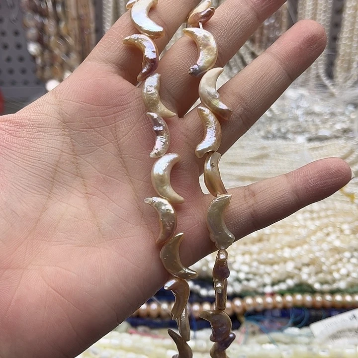 未镶嵌玛瑙/玉髓珠宝半成品一条月牙巴洛克珍珠