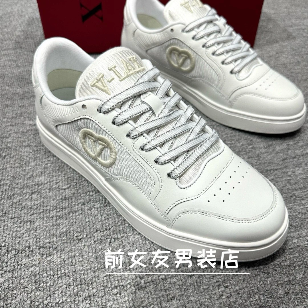 【高端鞋子】新款耐磨时尚休闲板鞋低帮轻奢欧若精灵风002A