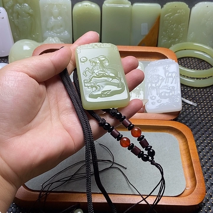 男***泪生肖羊牌一物一拍