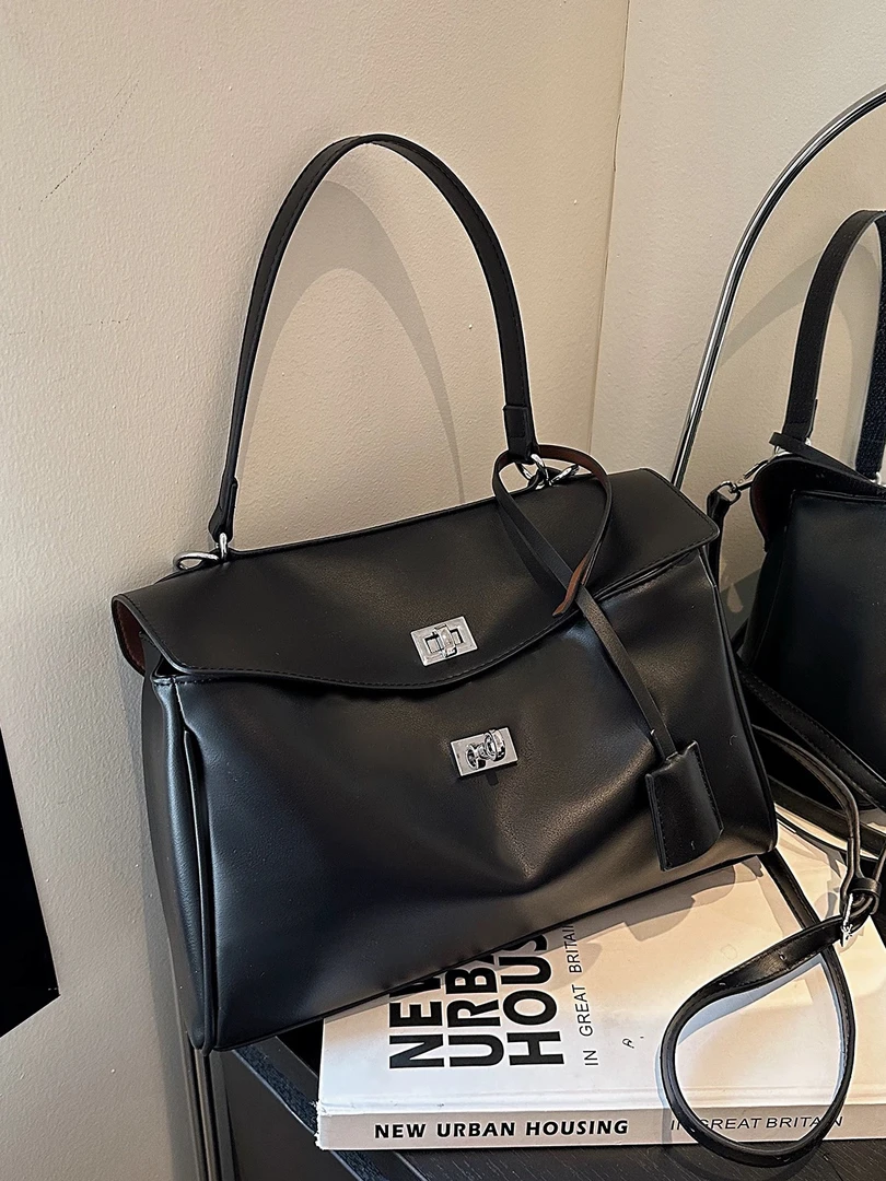 橙路单间斜挎单肩包