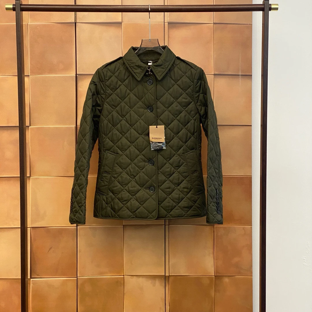 全新未使用 BURBERRY/博柏利 军绿色菱形格压花棉服/L码/29384