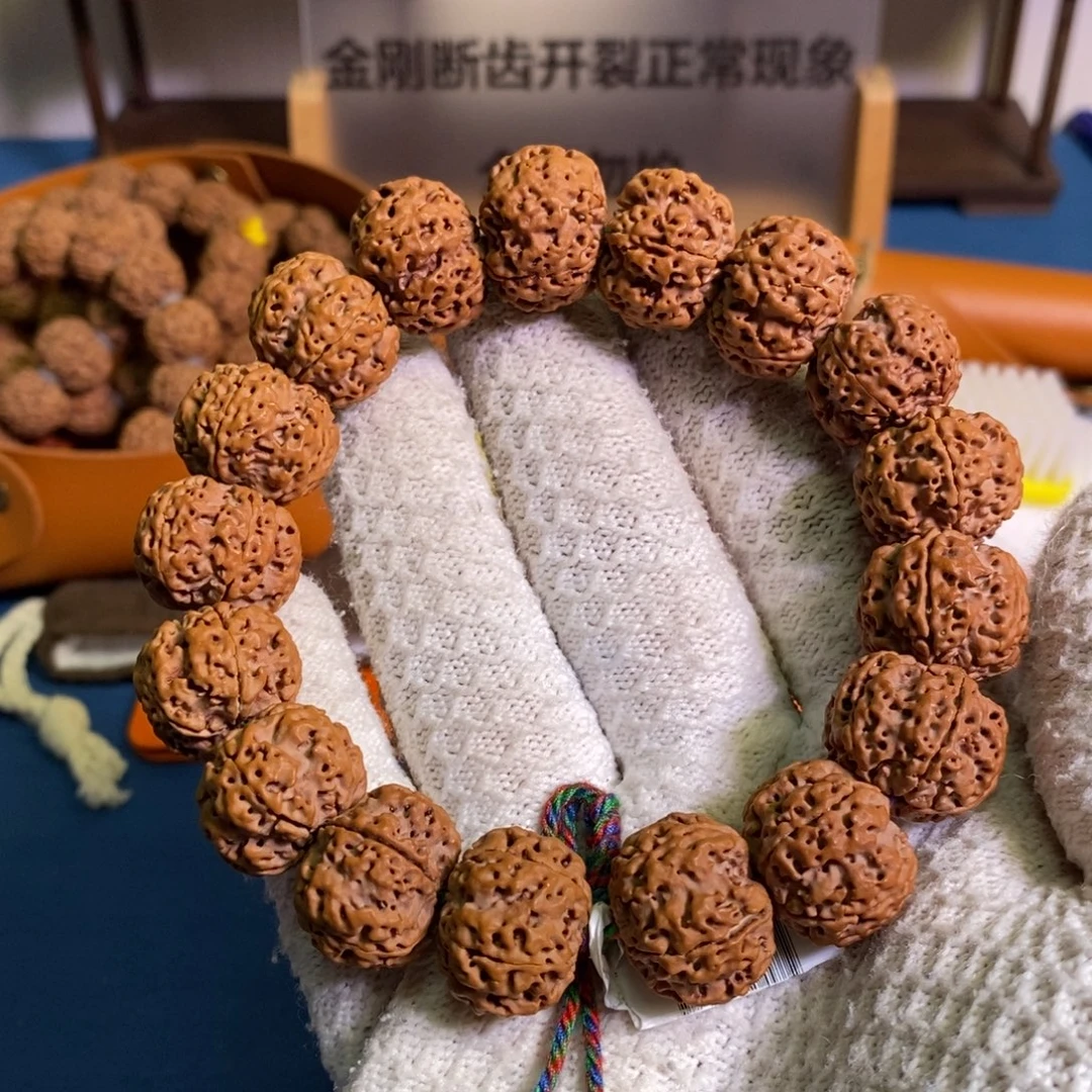 手串金刚菩提17颗籽，20矮桩