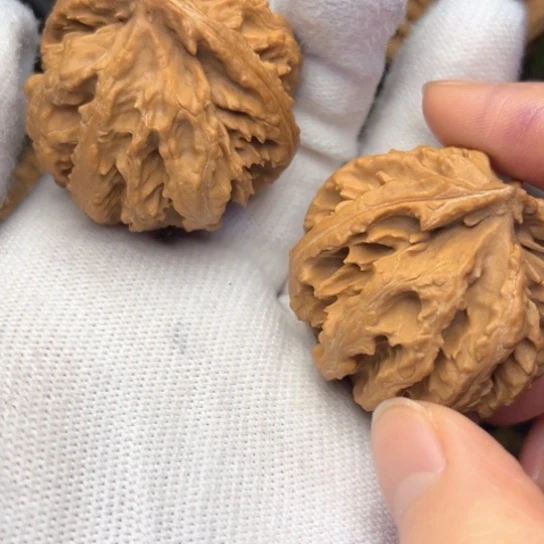 3***℃把件文玩核桃秦岭核桃17