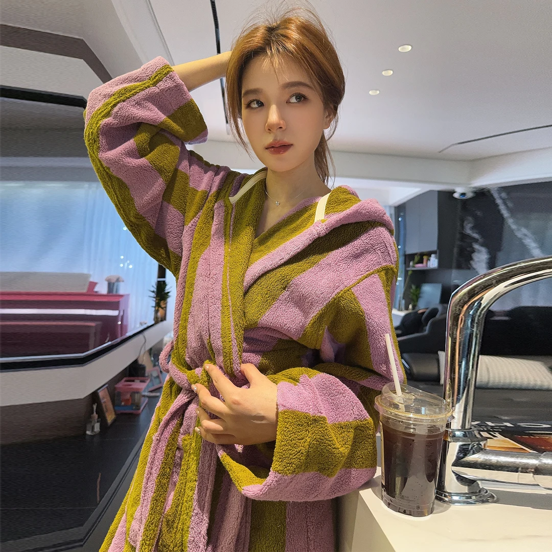 2025新款浴袍女秋冬季加厚浴室吸水速干四季通用浴巾可穿式睡袍
