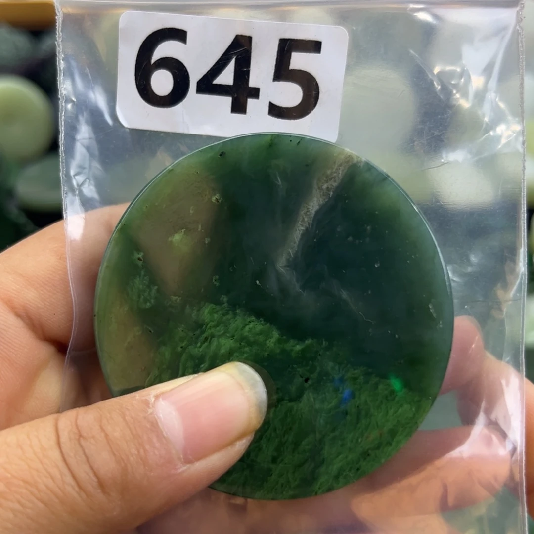 和田玉未镶嵌珠宝半成品