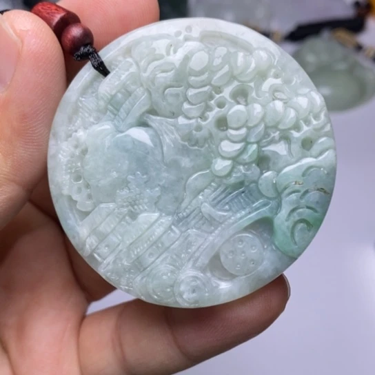 翡翠未镶嵌颈饰翡翠