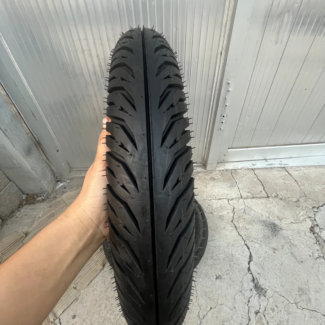 包邮全新125/150摩托车后轮3.00-18龟背防滑轮胎300-18内外胎