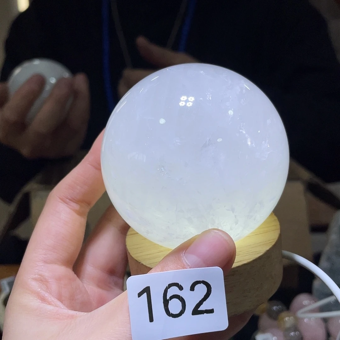 未镶嵌水晶珠宝半成品