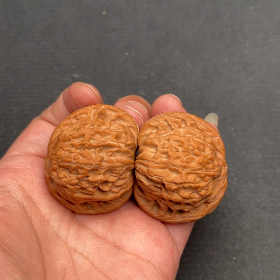 把件桃核42×39×35全品头茬平谷老树红皮磨盘XM3409