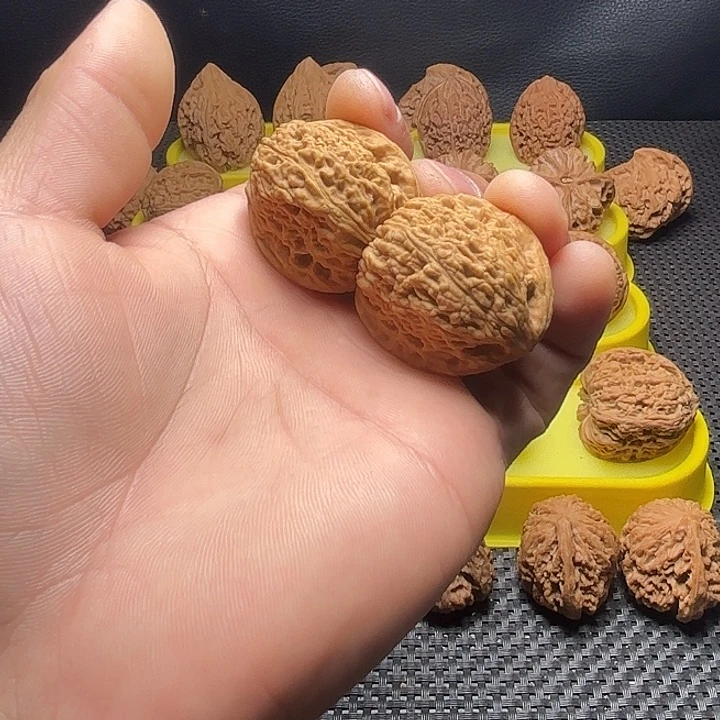 把件文玩核桃拉丝南疆34尺2