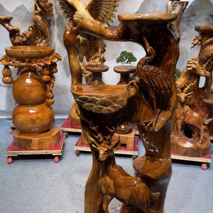 东***)香樟木香樟木鹿鹤同春一个