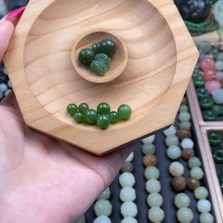 未镶嵌和田玉（糖玉）珠宝半成品
