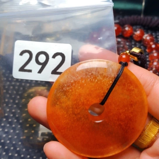 韋***雪未镶嵌颈饰水晶吊坠