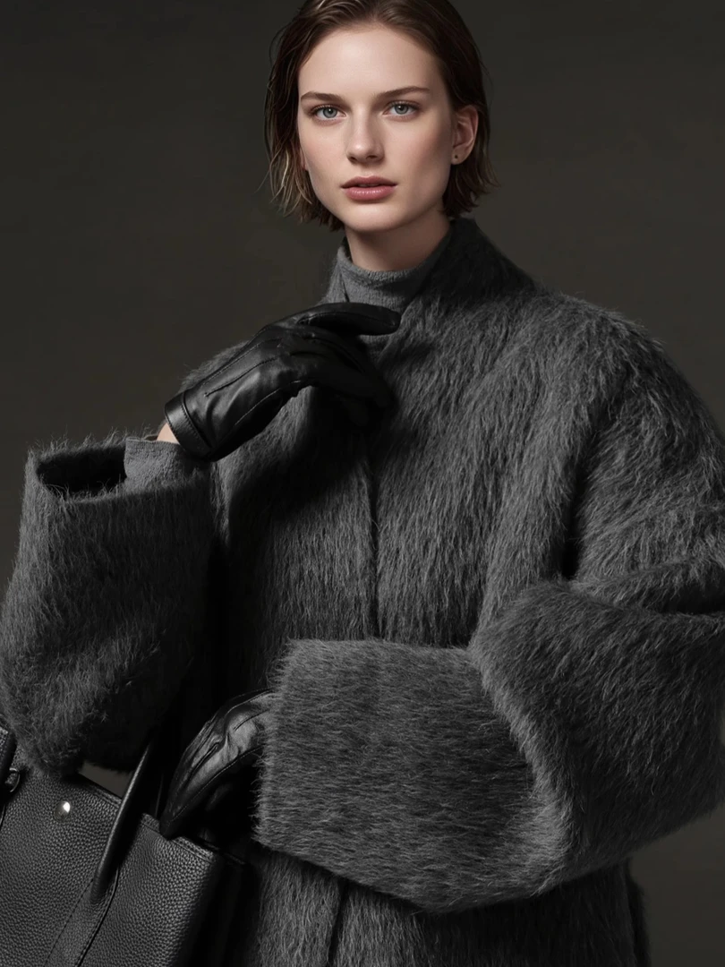 MEILI-极简V领设计秘鲁苏力羊驼皮草毛呢外套冬季新款PI24A0448