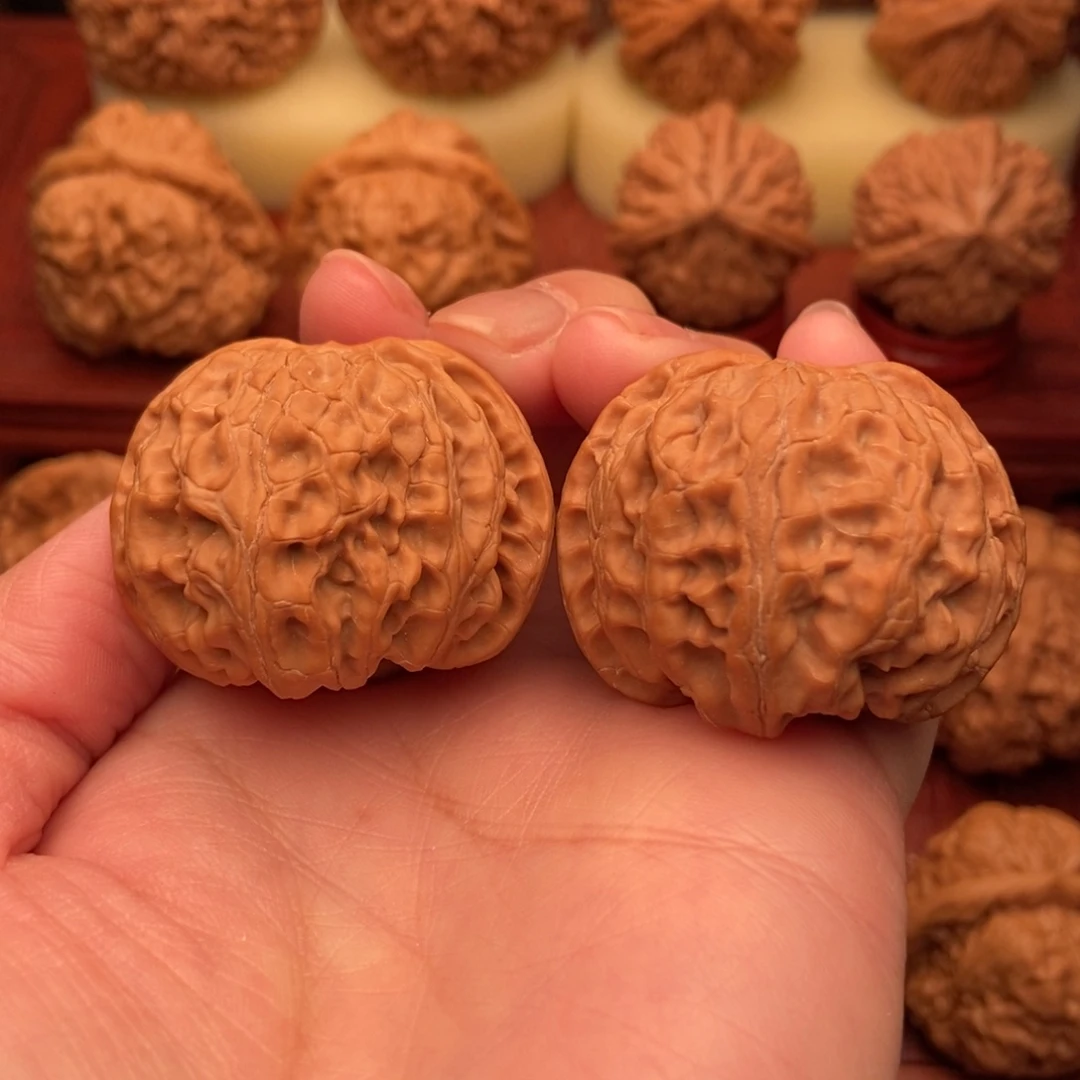 桃核把件老树苹果园狮子头40