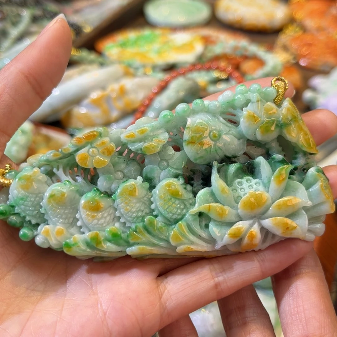 翡翠颈饰未镶嵌待编款