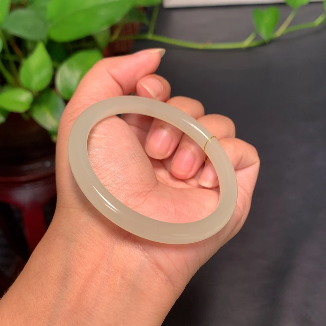 和田玉手镯未镶嵌木****呱56