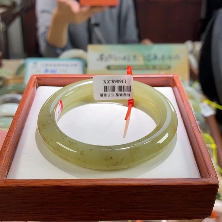 未镶嵌手镯和田玉30。 56/57