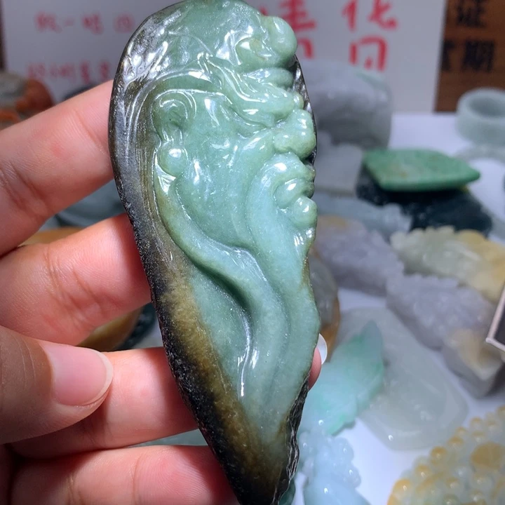翡翠未镶嵌颈饰保真天然A货翡翠