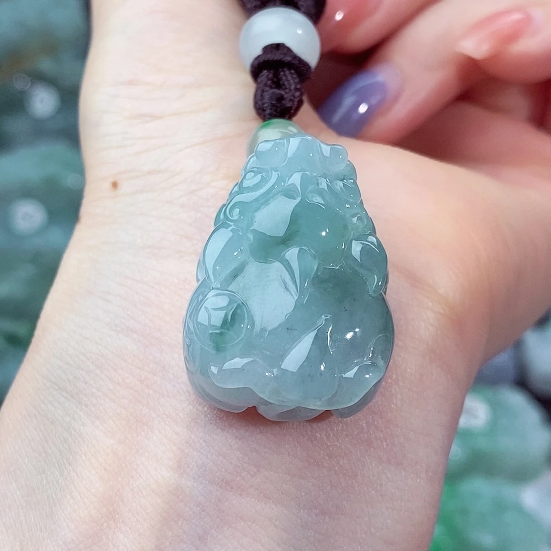 颈饰未镶嵌翡翠天然