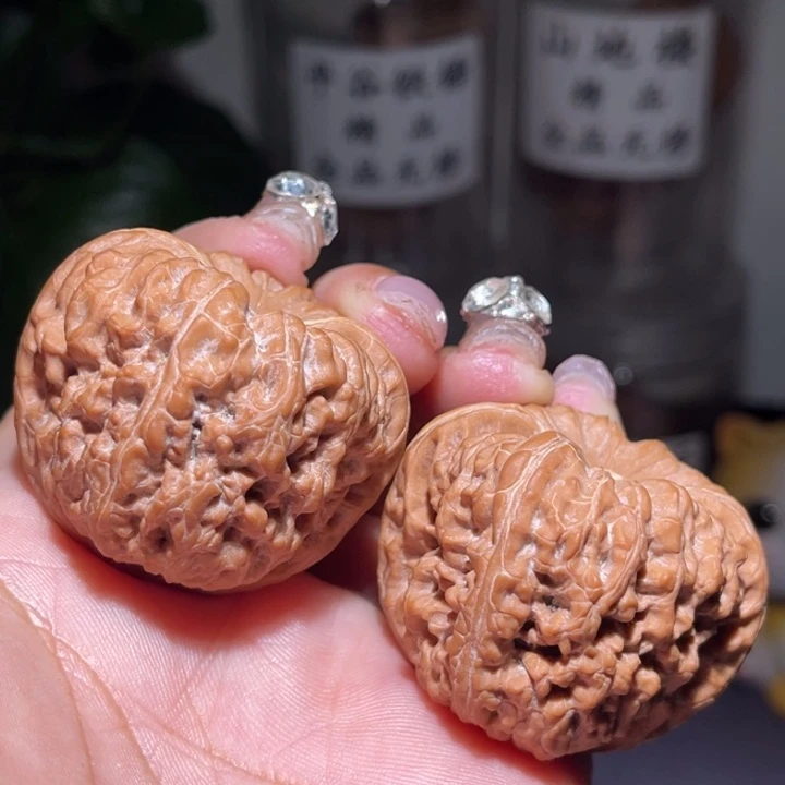吊坠桃核            41