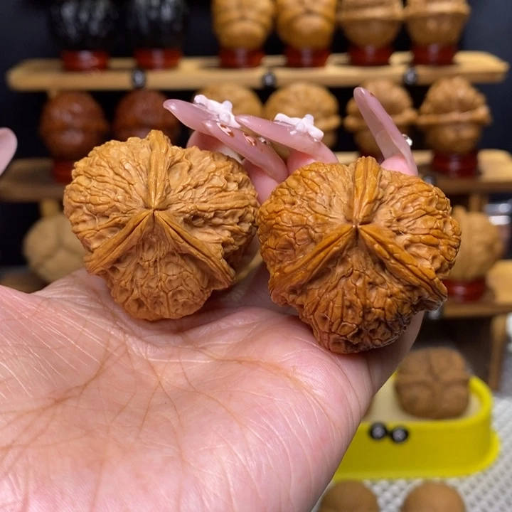 文玩核桃把件木鱼三棱32号