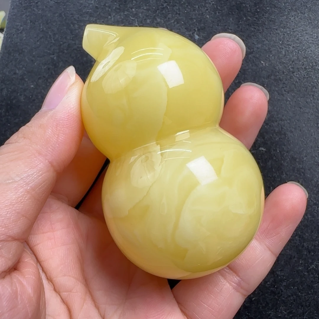 蜜蜡未镶嵌珠宝奇石