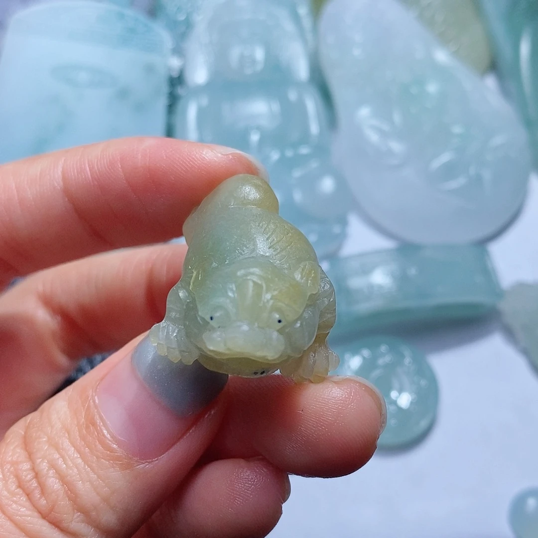 定制翡翠未镶嵌毛货付款后确认抛光