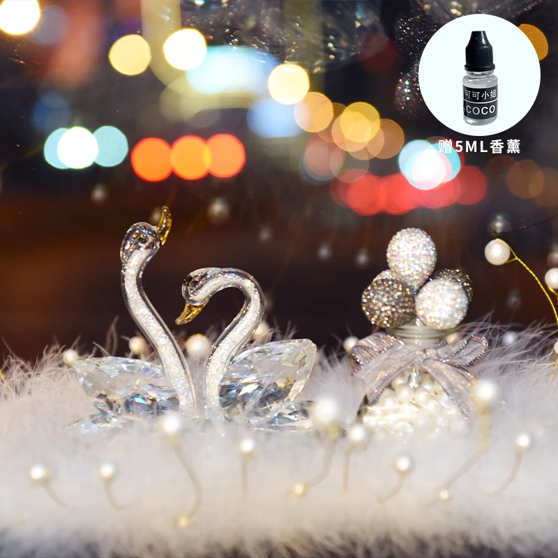 【水晶天鹅】  香薰高级品质摆件轻奢风中控台摆件厂家直销产品