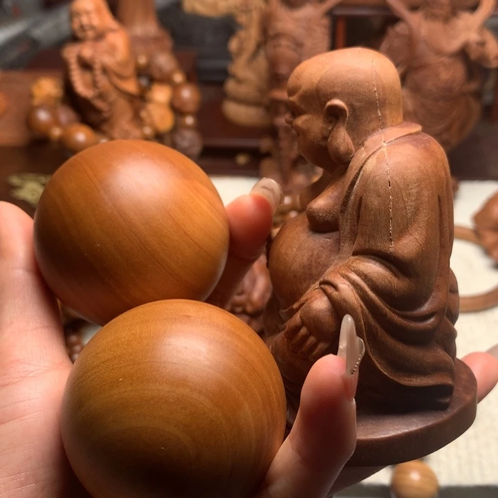 檀香木把件黄**岸老山檀木瑕疵