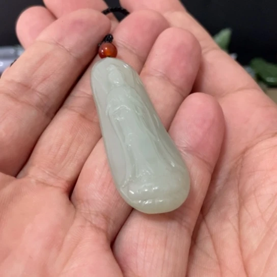 和田玉未镶嵌颈饰一*站观音