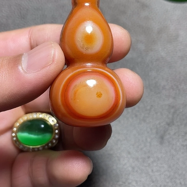 和田玉（糖玉）未镶嵌手镯