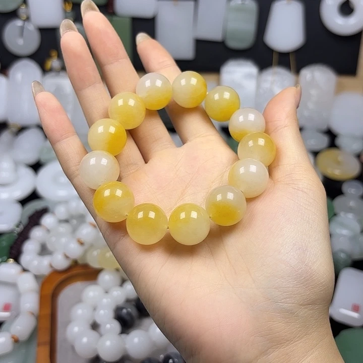 陆***陆石英质玉未镶嵌颈饰