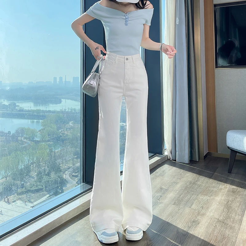 白色微喇牛仔裤女2025秋冬新款弹力休闲高腰休闲不贴腿显瘦喇叭裤