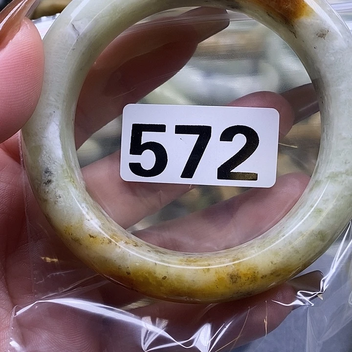 丽***蛇纹石玉未镶嵌手镯