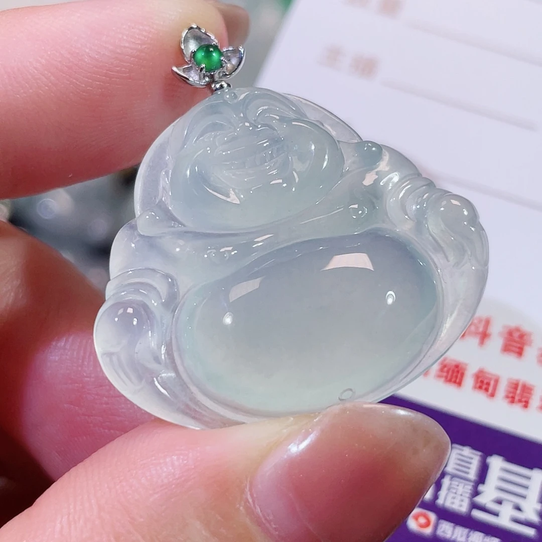 翡翠18K金镶嵌颈饰佛公