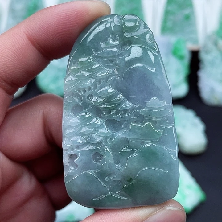 翡翠颈饰未镶嵌翡翠吊坠