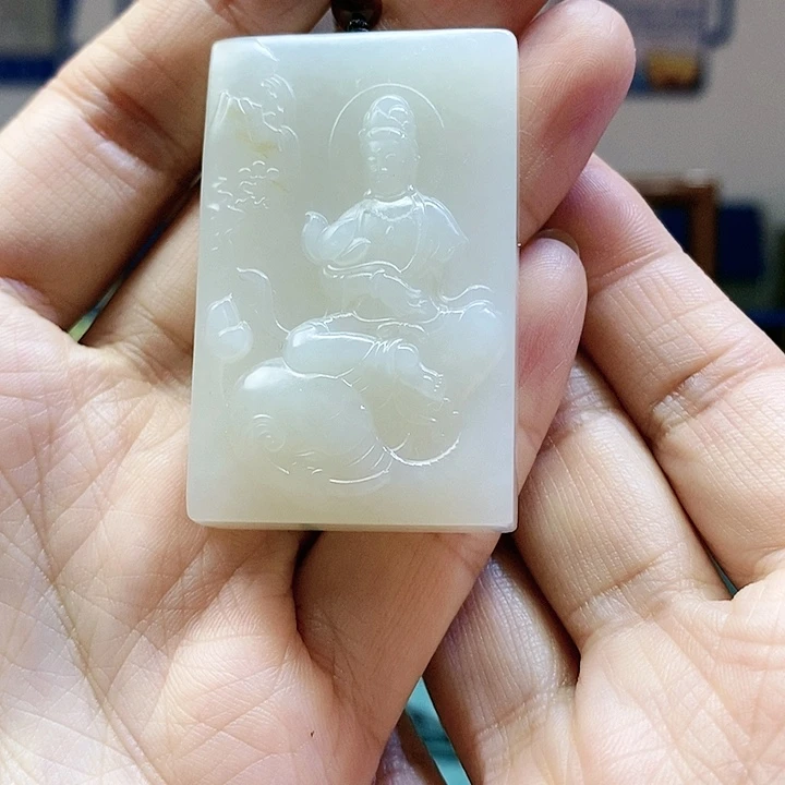 【闪购商品】颈饰未镶嵌和田玉