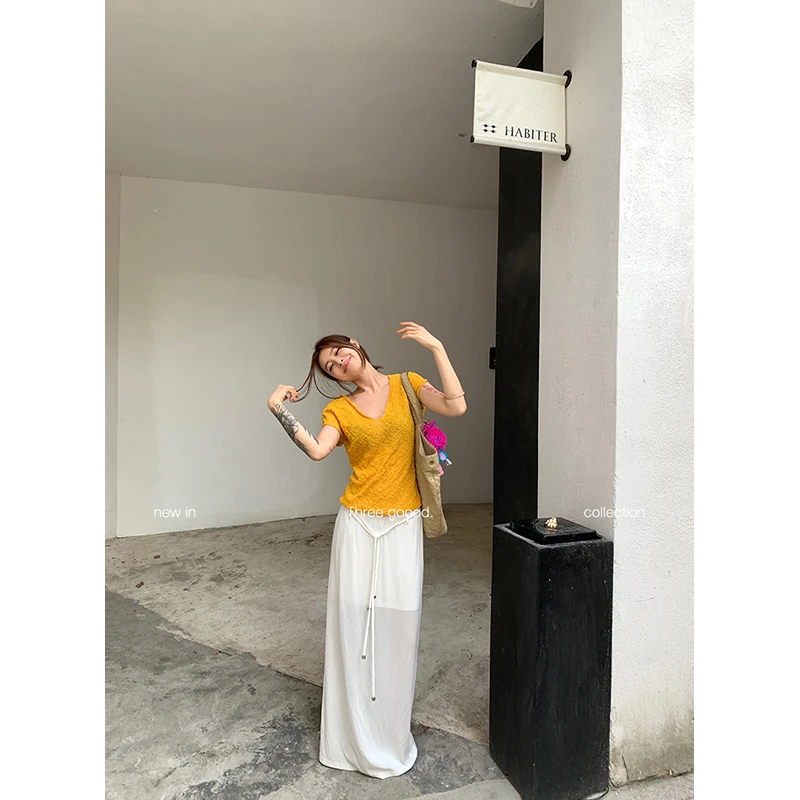 THREE GOOOD/三吉V领百搭微修身显瘦连身袖毛织上衣Y725S06096